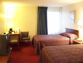 Rodeway Inn Little Falls Екстер'єр фото